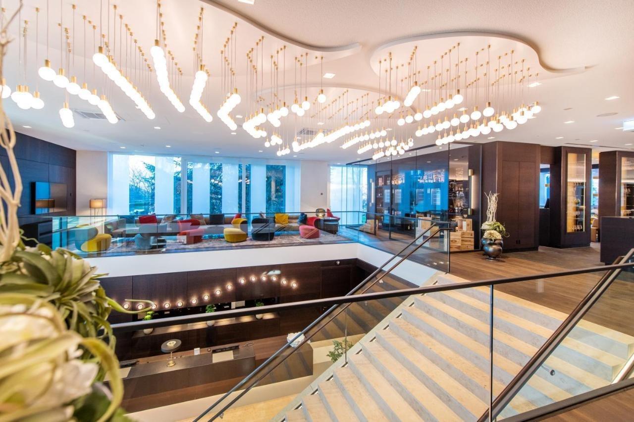 Faehrhaus Koblenz 호텔 외부 사진 The lobby of the hotel